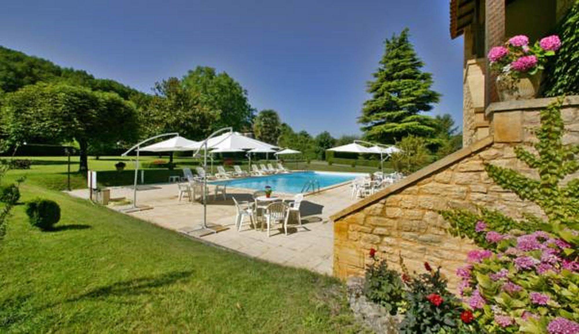Hotel Des Roches - Climatisation Les Eyzies Buitenkant foto